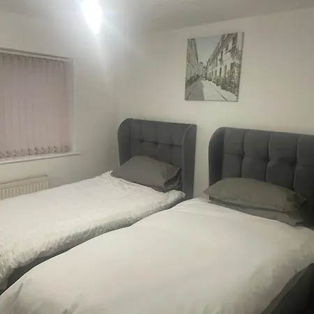 Beautiful Comfy In Holiday home Birmingham